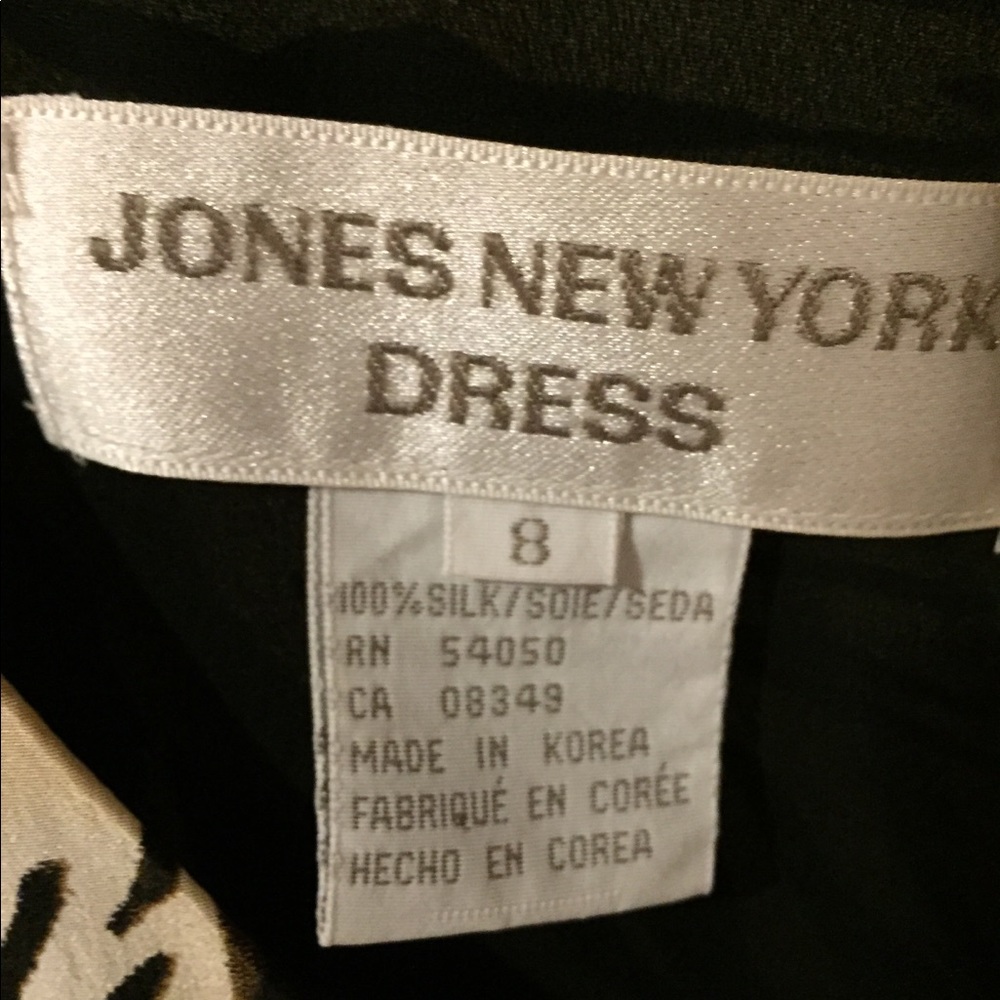 Jones New York Filmy Silk Dress with Leopard Style - Picture 5 of 6